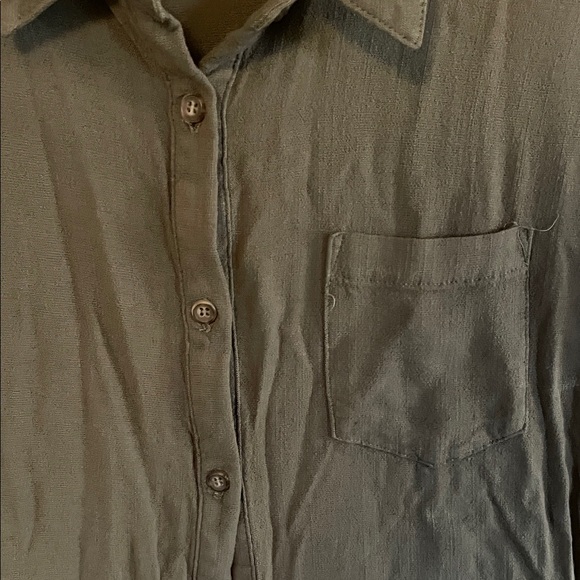 Moa Moa Olive Green Blouse - Picture 2 of 2